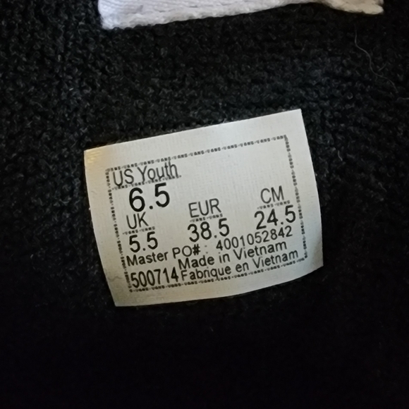 Vans - Picture 6 of 8